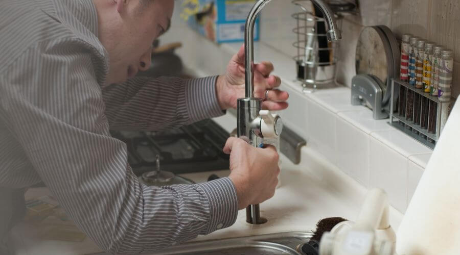 Expert burst pipe repair services in South Dos Palos, CA